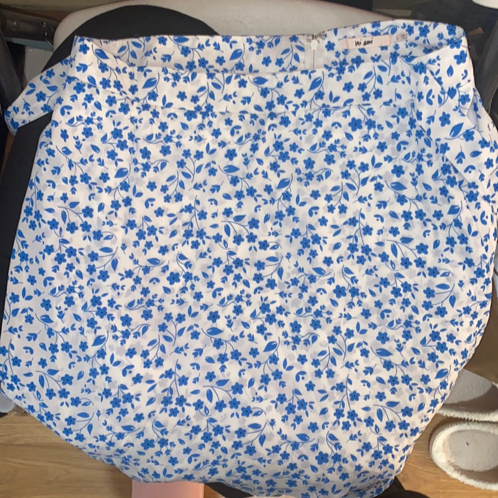 Brand new skirt